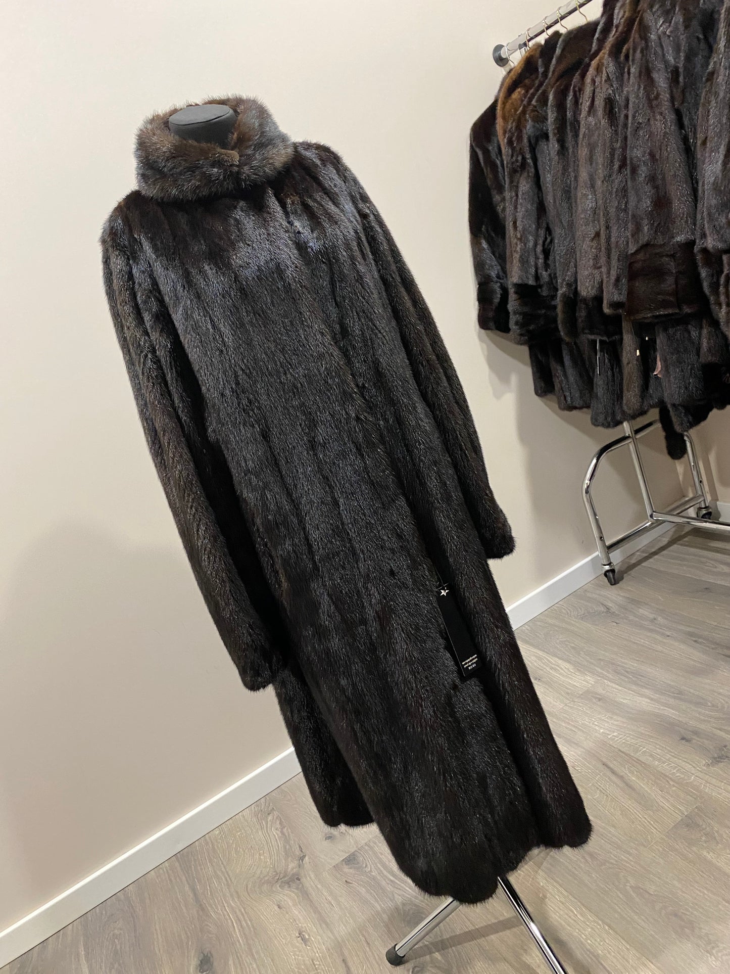 genuine real mink fur coat jacket 1109815 size L new dark brown color