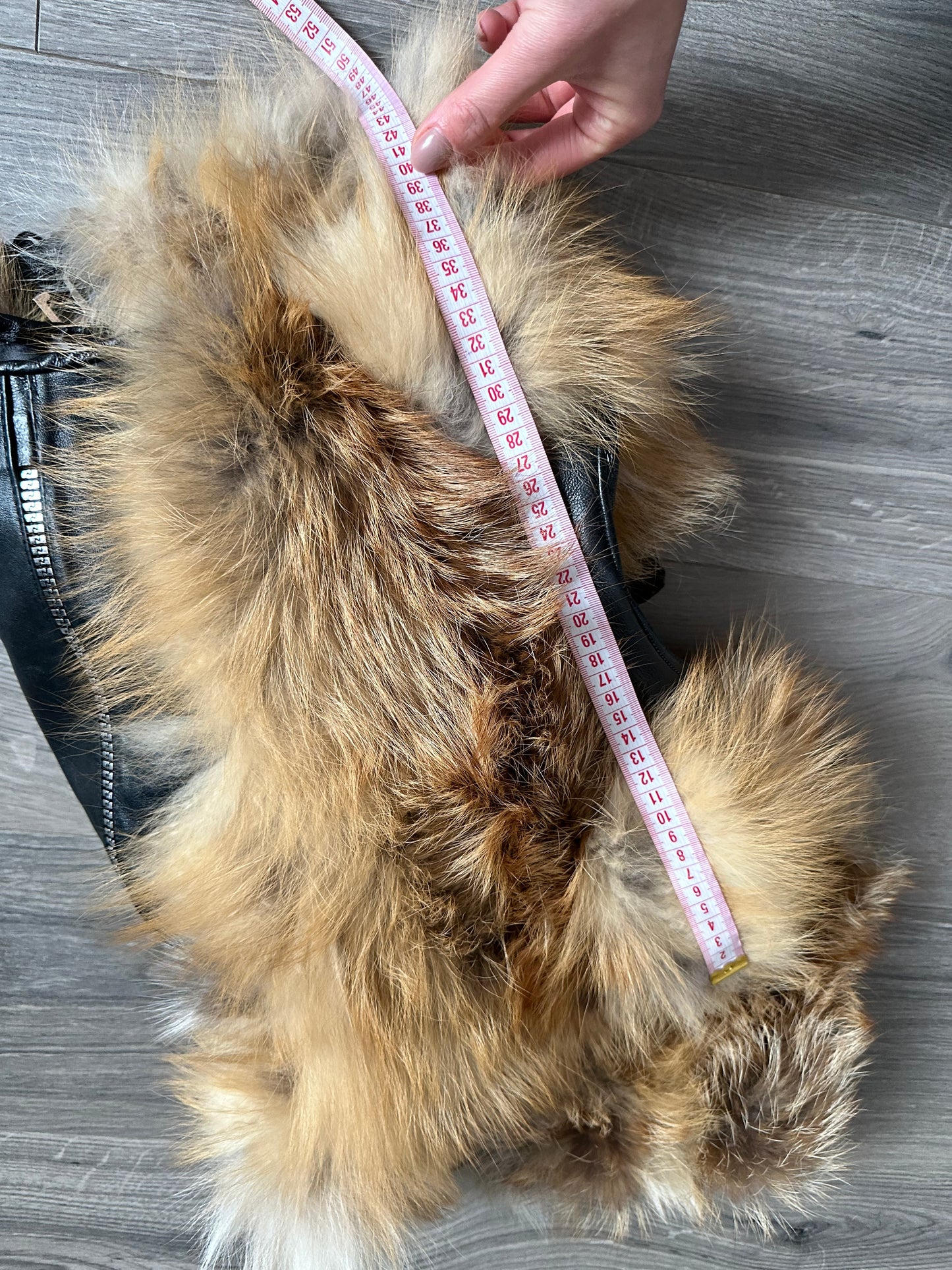 REAL genuine POLAR FOX fur women vest M SIZE LEATHER 1109910 WITHOUT SLEEVES