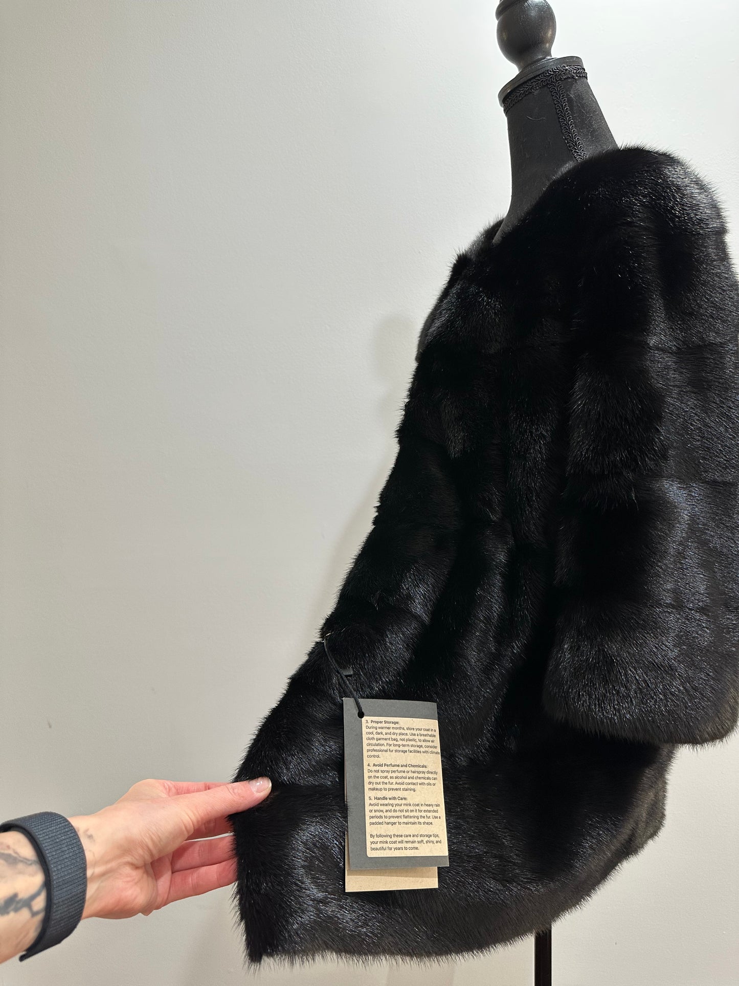 REAL Mink FUR jacket SHORT SLEEVE coat GENUINE 1201070 BLACK size S NEW Luxury
