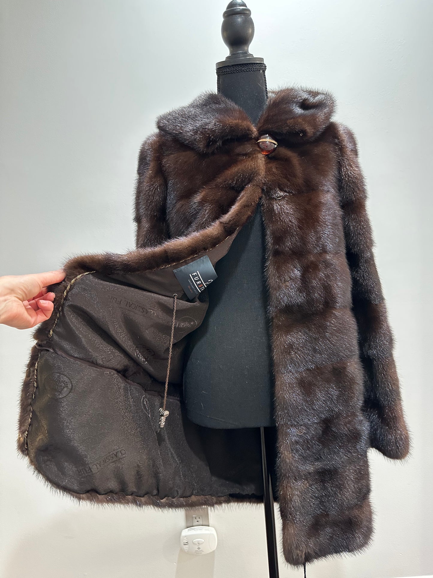 NEW REAL MINK FUR coat size XS SMALL 1201071 HORIZONTAL long sleeve jacket BROWN