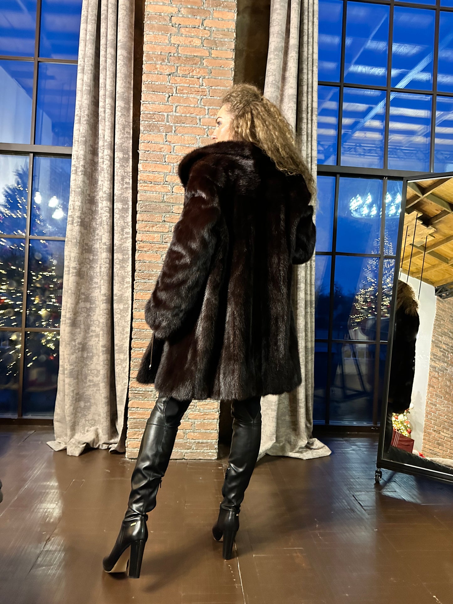 Luxury Womens Real Fur jacket SIZE L coat 1201000 Long genuine MINK NEW