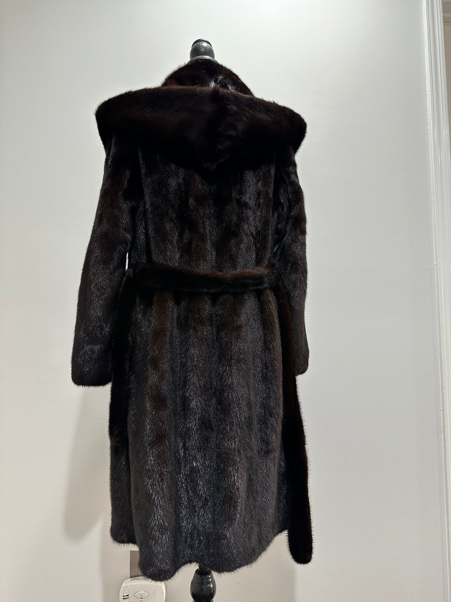 NEW REAL MINK FUR coat size M BELTED HOODED 1201104 long sleeve jacket BROWN