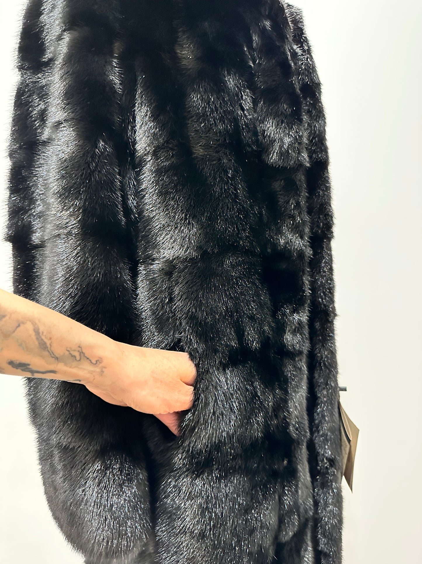 NEW MINK FUR coat size S SMALL 1201058 HORIZONTAL long sleeve jacket BLACK