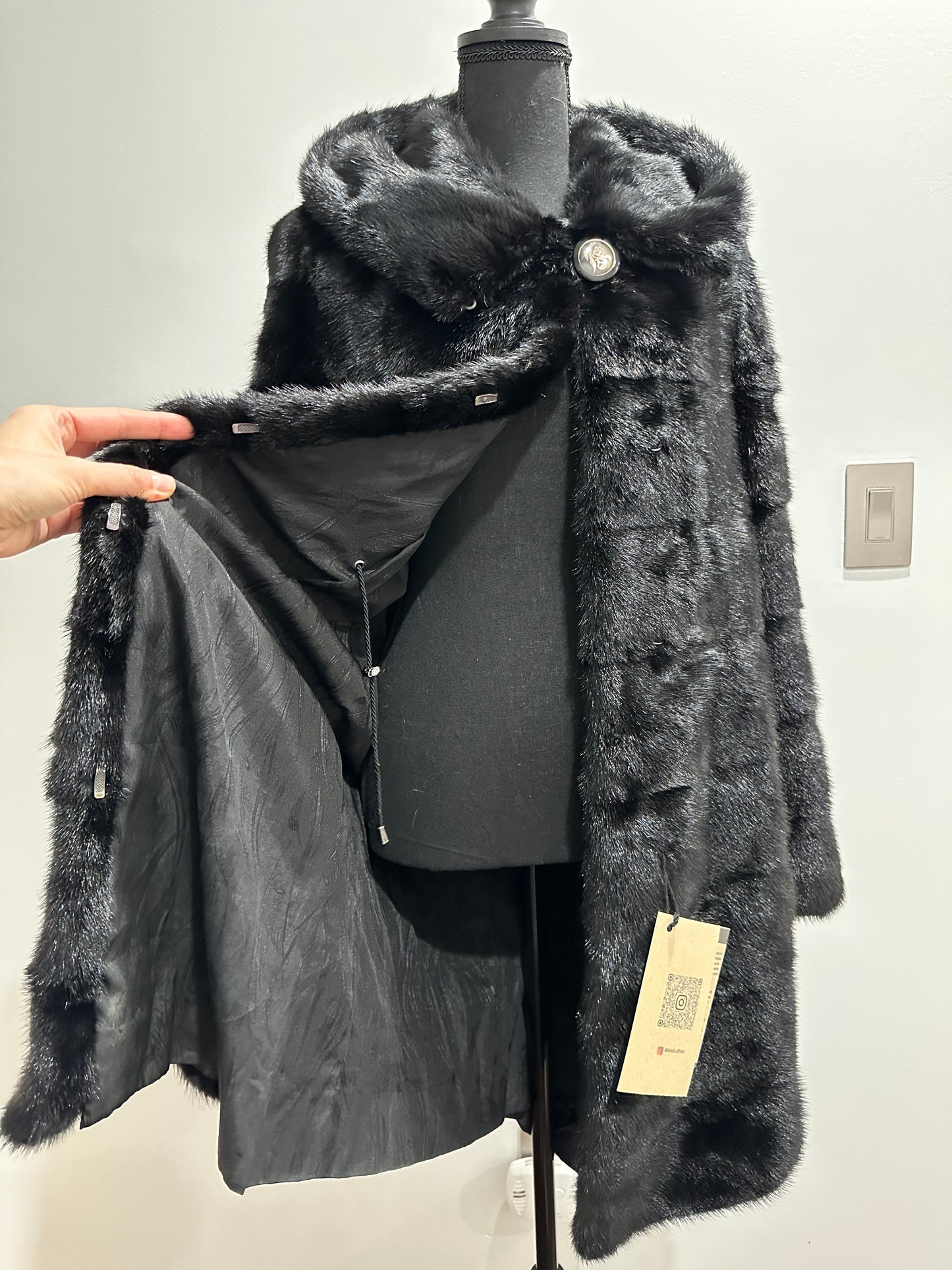 NEW MINK FUR coat size S SMALL 1201058 HORIZONTAL long sleeve jacket BLACK