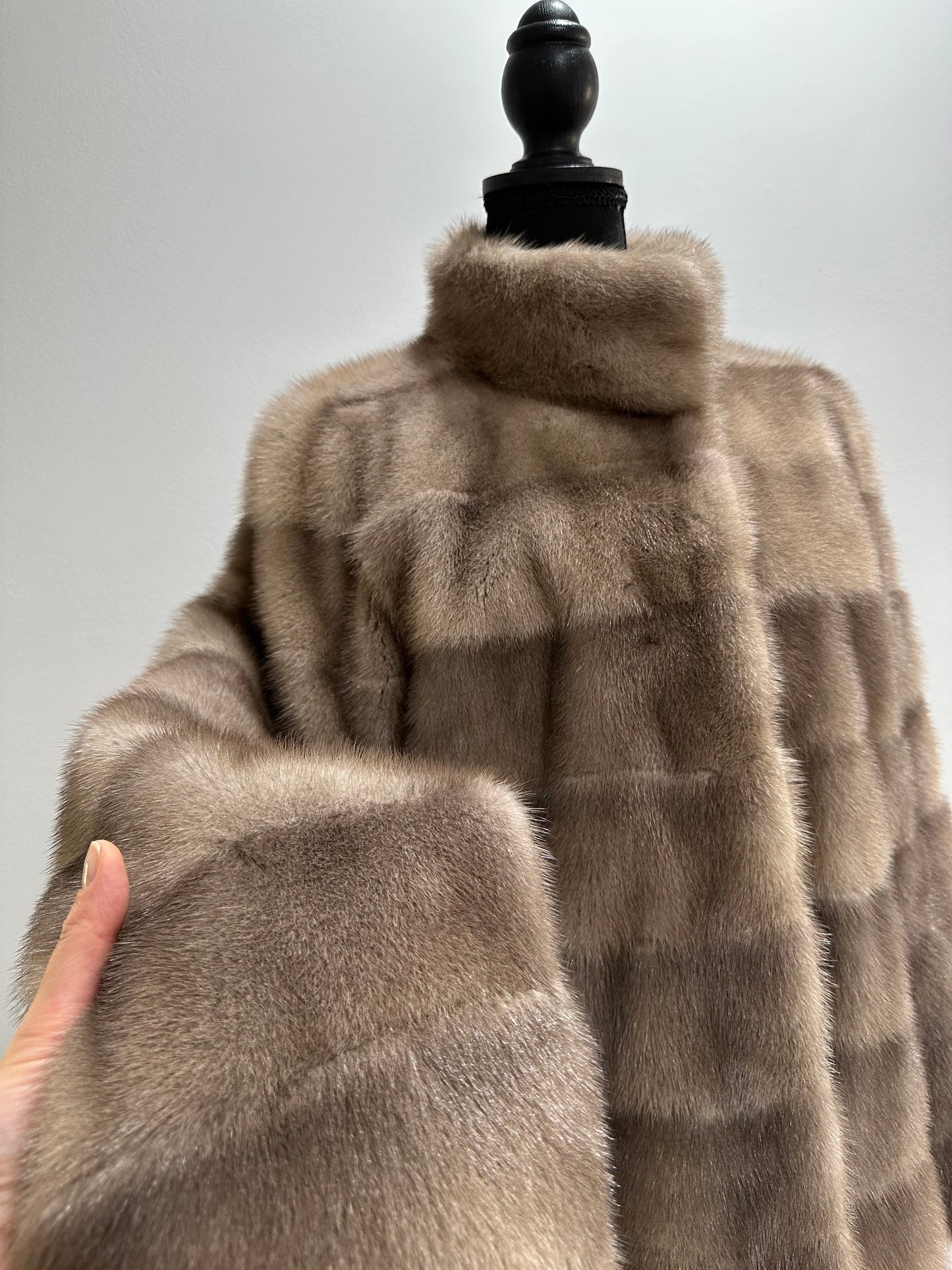 New LONG coat JACKET size M REAL FULL SKIN FUR MINK 1201059 HORIZONTAL