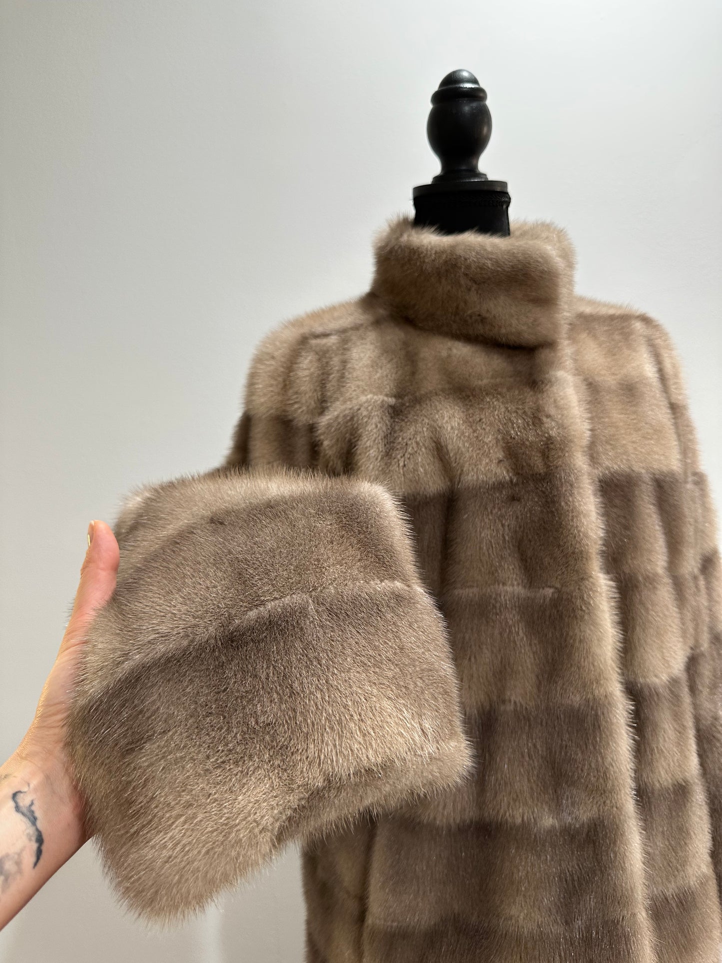 New LONG coat JACKET size M REAL FULL SKIN FUR MINK 1201059 HORIZONTAL