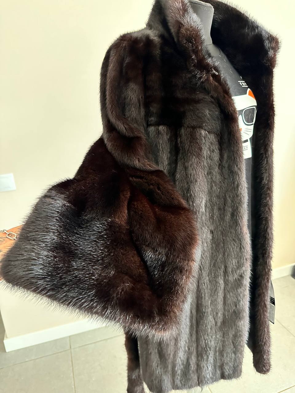 women real mink fur coat with belt dark brown BLACK color size M NEW!!! 1109793