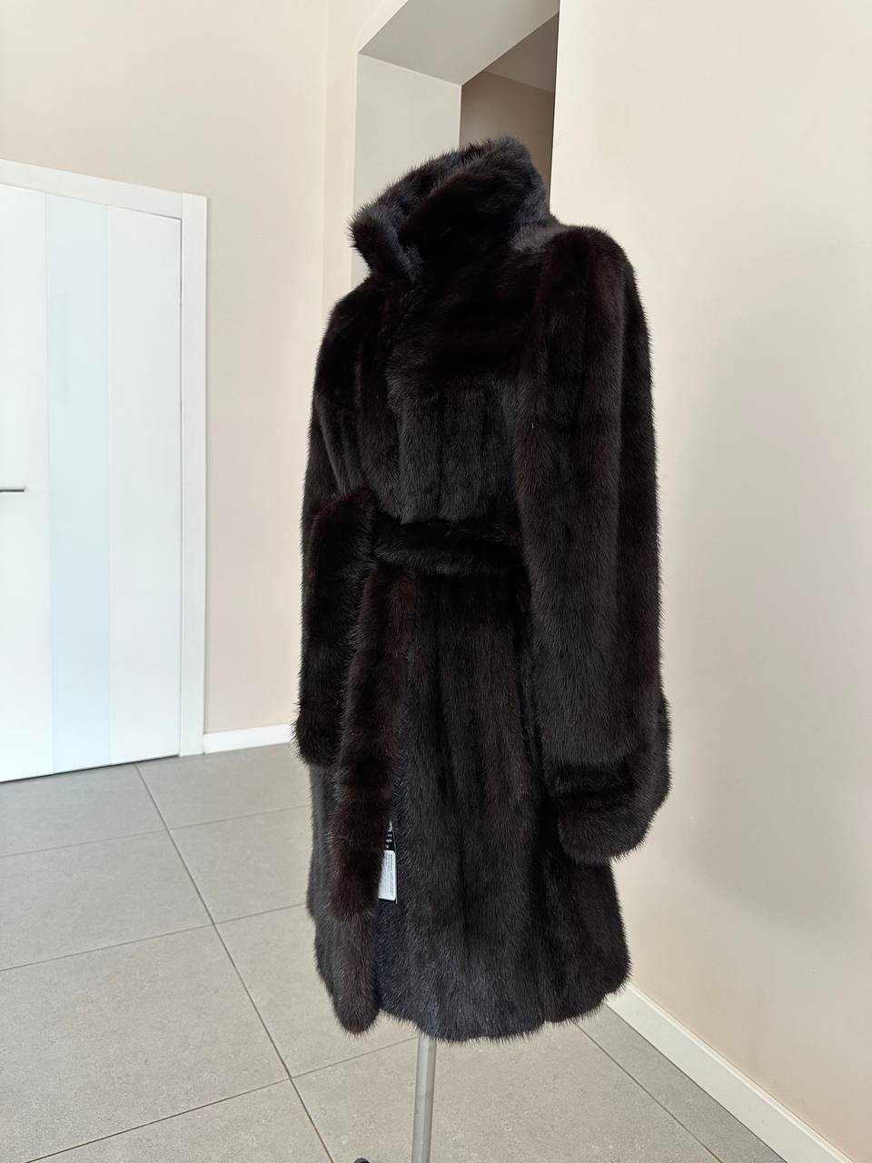 women real mink fur coat with belt dark brown BLACK color size M NEW!!! 1109793