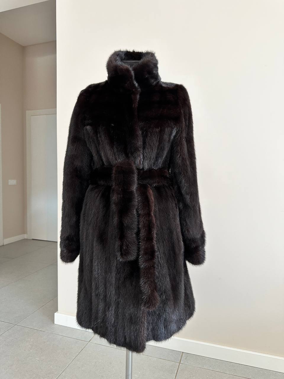 women real mink fur coat with belt dark brown BLACK color size M NEW!!! 1109793