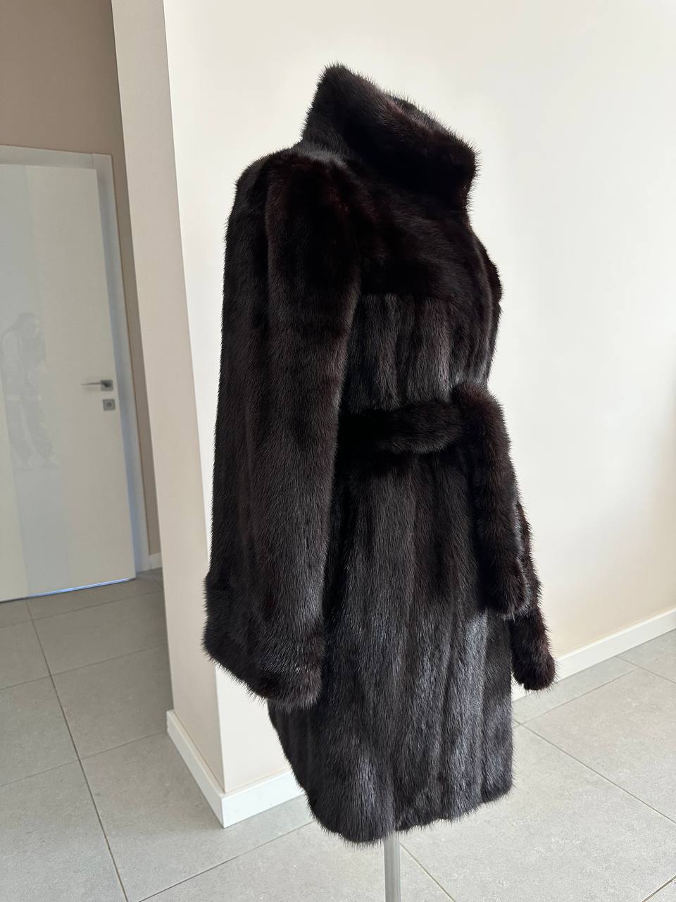 women real mink fur coat with belt dark brown BLACK color size M NEW!!! 1109793