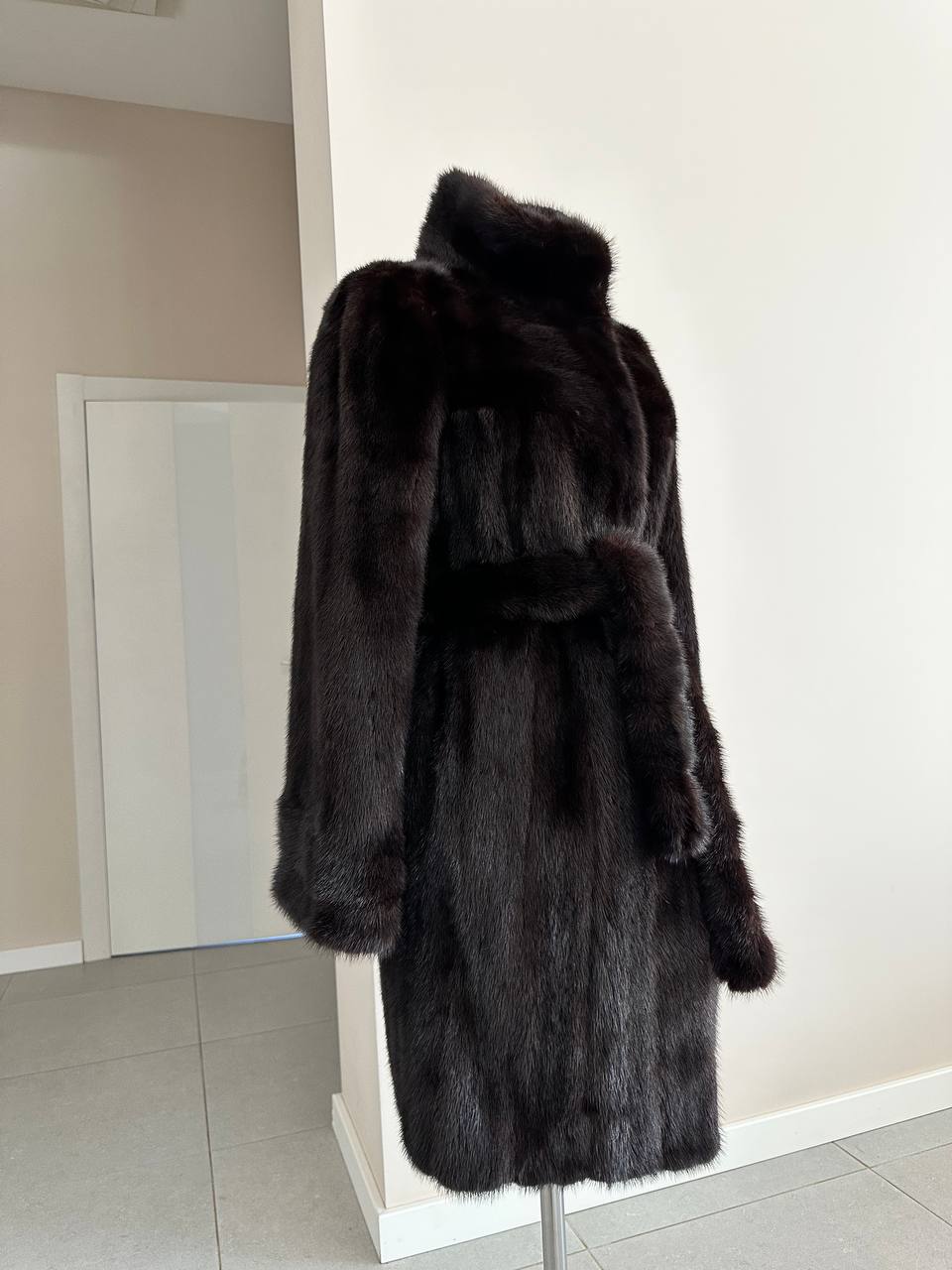 women real mink fur coat with belt dark brown BLACK color size M NEW!!! 1109793