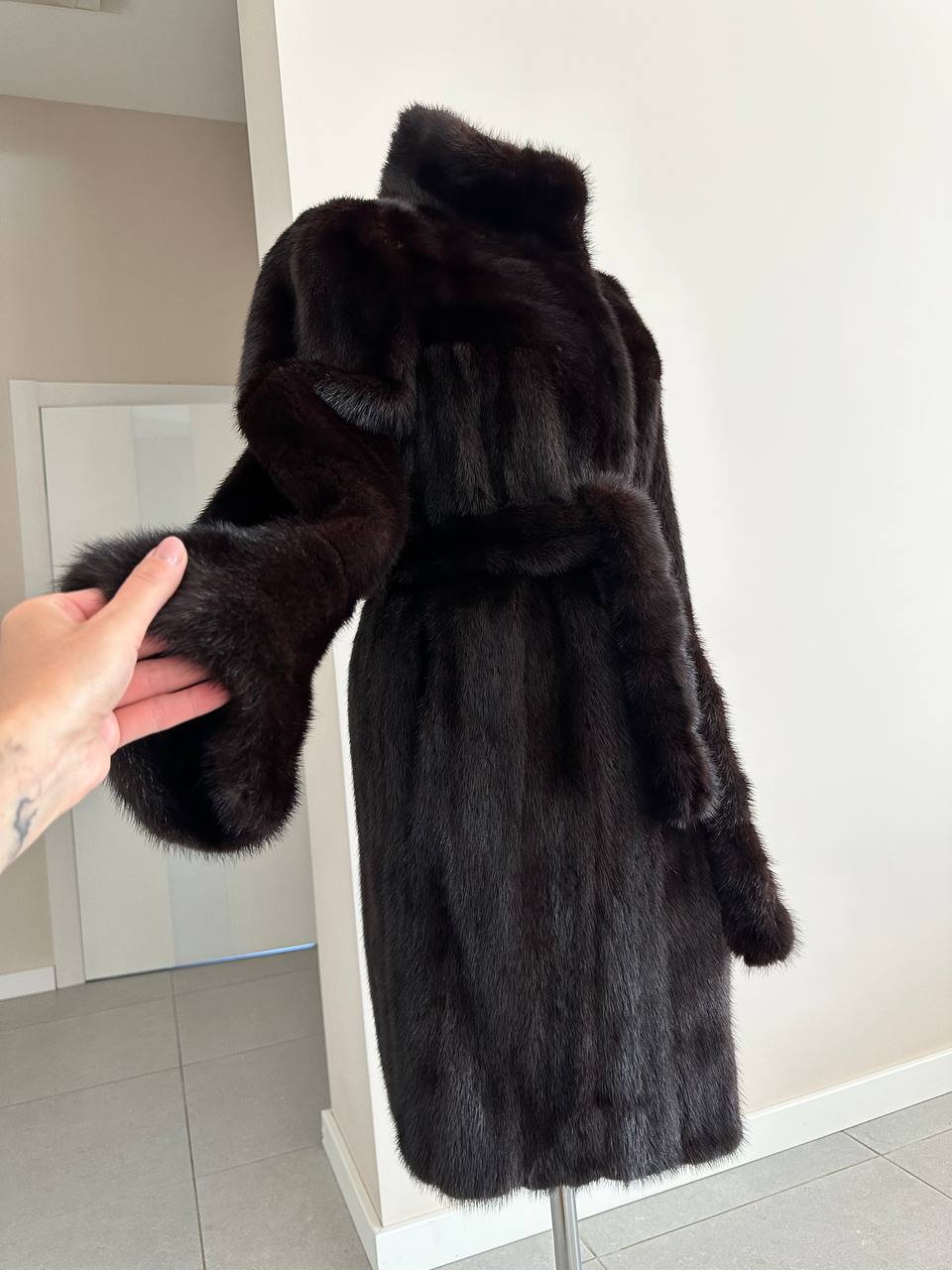 women real mink fur coat with belt dark brown BLACK color size M NEW!!! 1109793